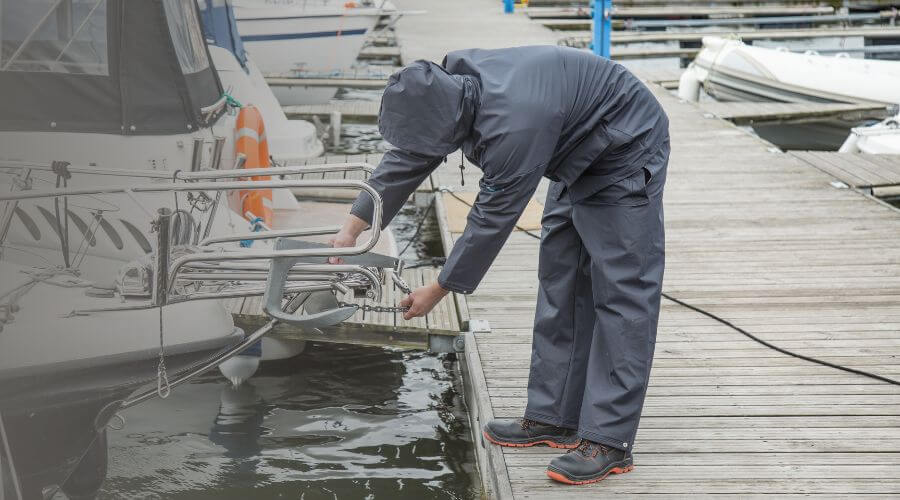 Why choose water damage cleanup for ceiling water damage repair in Bellevue